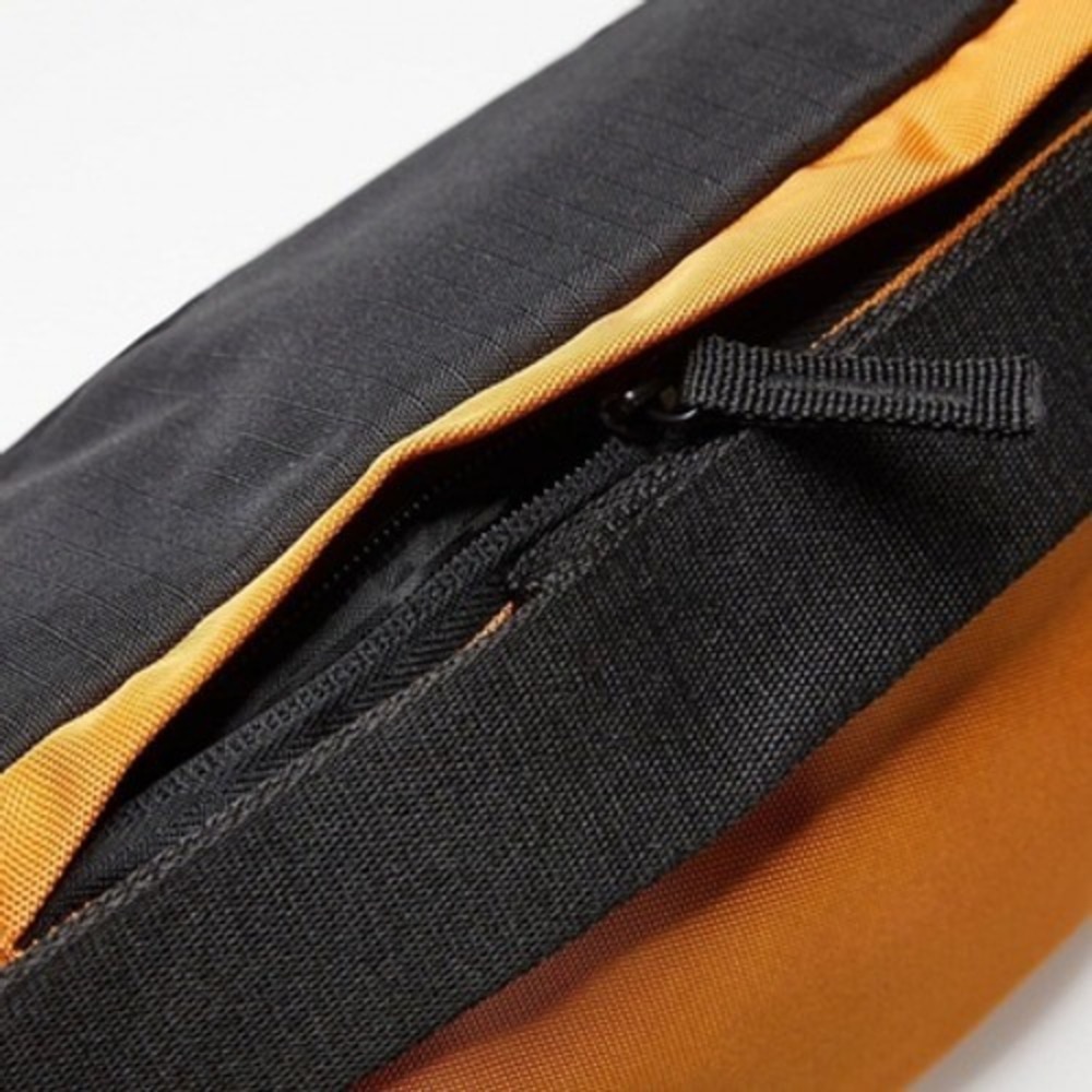 Jordan Jumpman Waist Bag Fanny Pack Orange‎ Black Mens Size Large Adjustable NWT - Picture 6 of 10